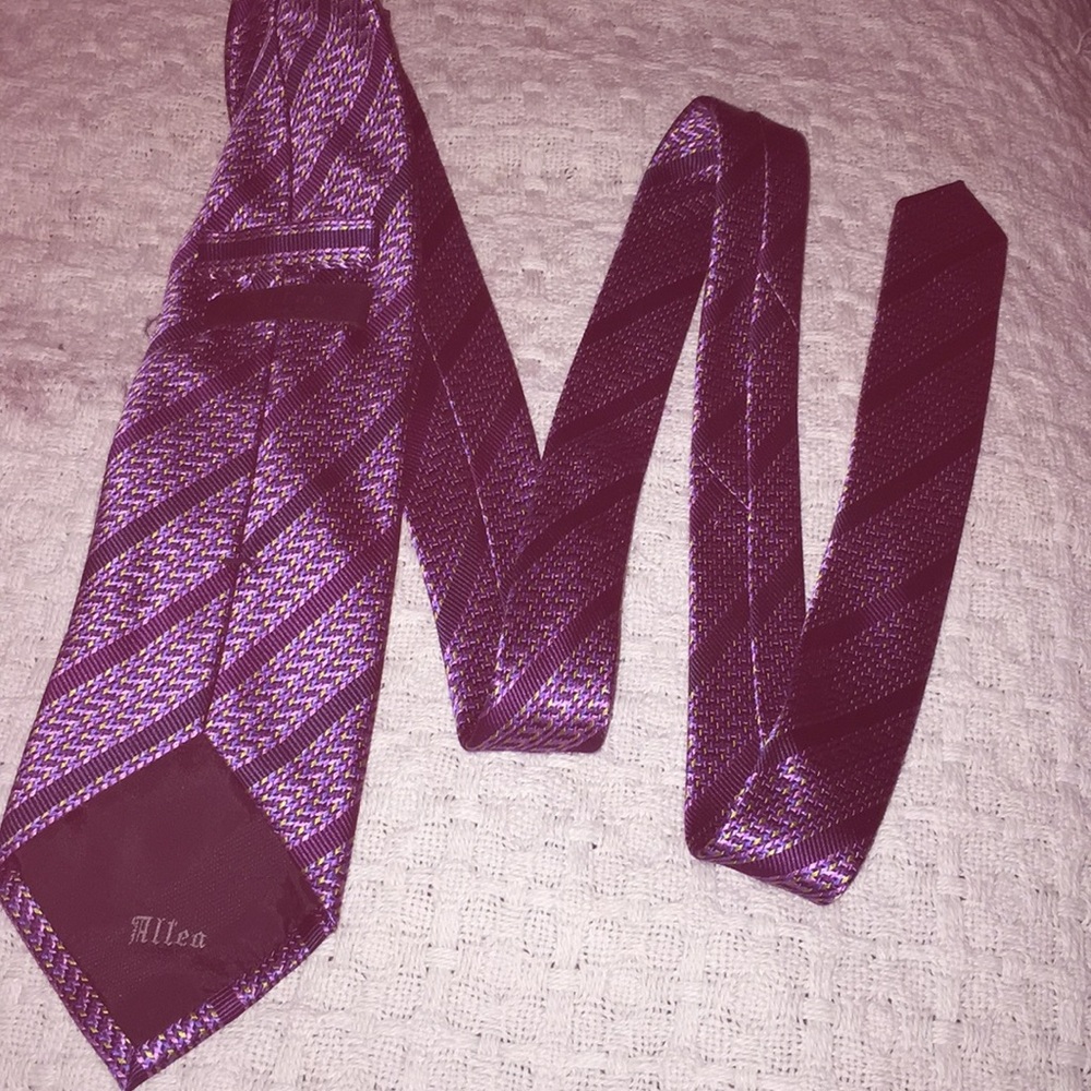 Tie - Picture 2 of 2